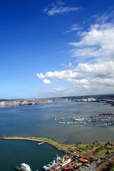 Naklejka premium harbor and clouds
