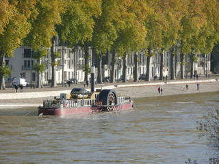 front de Loire 9