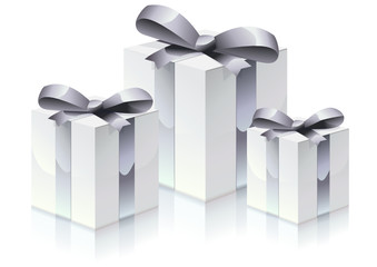 Cadeaux aux rubans argent (reflet)