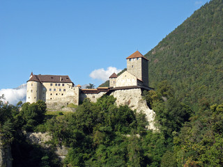 Fototapeta na wymiar Castle Tyrol