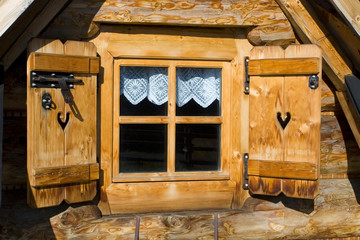 Traditional house in Zakopane © zeber