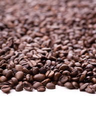 Verlauf aus Kaffee Bohnen im Hochformat