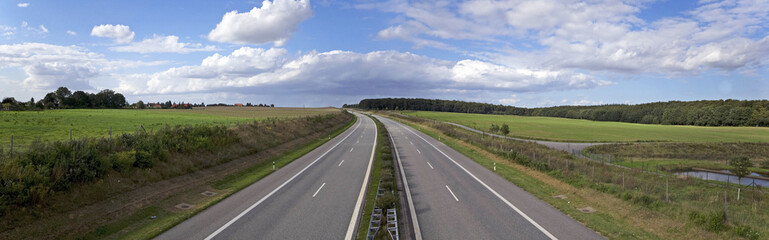Panoramafoto der Autobahn A 14 bei Schwerin