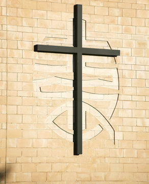 cross on methodist church warwick uk