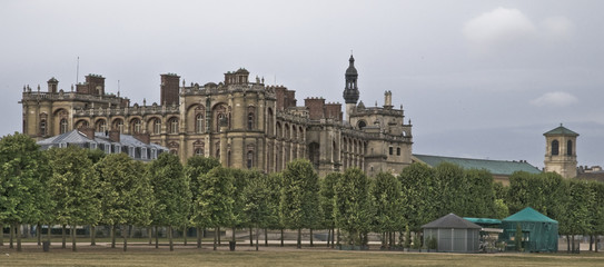 Fototapeta na wymiar chateau et église panoramique