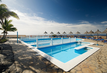 Fototapeta na wymiar beautiful tropical swimming pool in La Palma