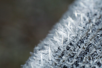 Vereiste Natur mit Kristallen