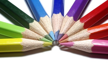 Fototapeta premium Colored pencils circle fan rainbow colorful art drawing school supplies statonery background