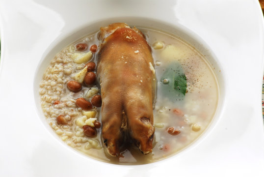 Minestra d orzo - Primi - Ricette della cucina istriana
