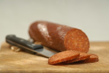 angeschnittene Paprikasalami