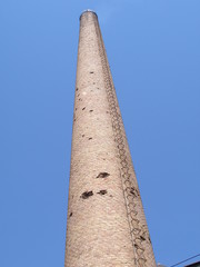 kamin schlot einer industrieanlage