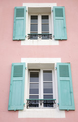 bretagne,belle-île,sauzon : fenêtre et volets