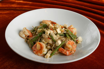 Paste with shrimps, an asparagus and cheese.