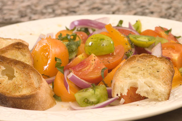 tomato and onion salad