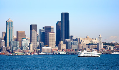 Fototapeta na wymiar Seattle city skyline from across the water
