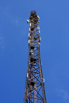Broadcasting tower