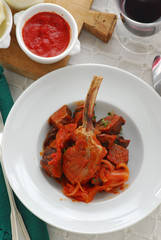 Capretto in salsa di pomodoro - Secondi - Emilia Romagna