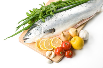 Fresh salmon with vegetables