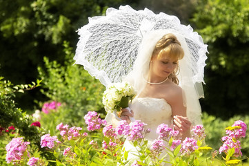 The bride in the garden