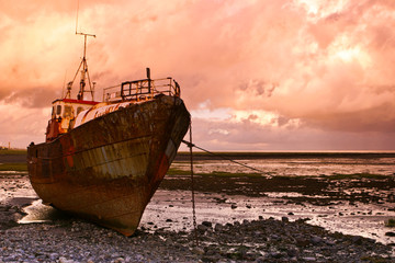 Fototapeta premium Old fishing boat in Rumpside