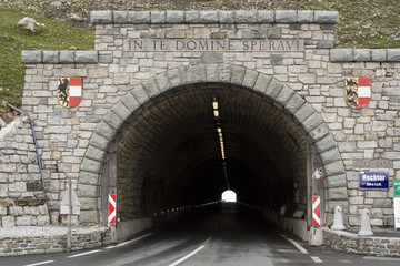 Fototapeta na wymiar Hochtor tunnel