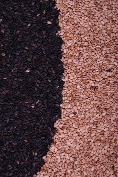 black and white sesame seeds