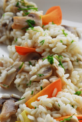 Risotto con le roselline - Primi Cucina alle erbe e fiori eduli