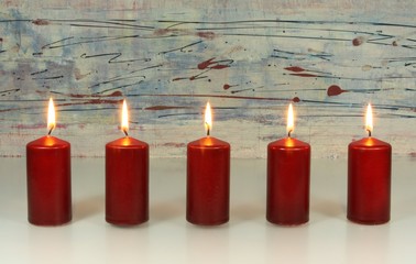 5 Rote Kerzen