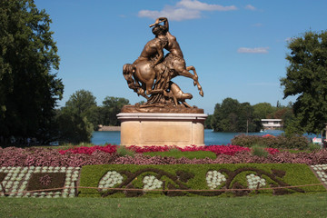 Lyon - Parc de la Tête d'Or - Statue