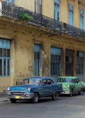 Photo sur Aluminium Voitures anciennes cubaines rue de la havane
