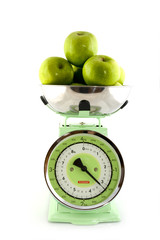 scale for the kitchen with green apples