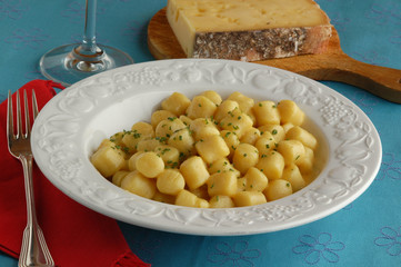 Gnocchetti formaggio e erba cipollina Primi Piatti - Veneto