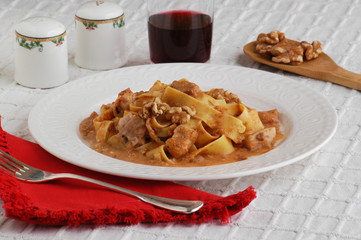 Pappardelle coniglio e noci - Primi piatti - Cucina del Veneto