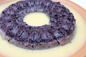 Glutinous rice pudding for dessert at buffet