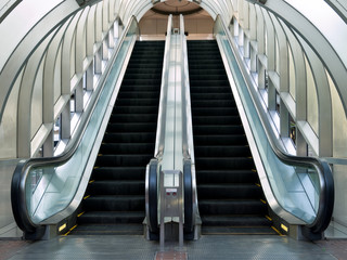 Escalator with an arched roof
