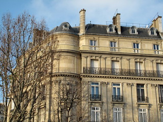 Obraz premium Immeuble de pierre haussmannien, Paris, France.