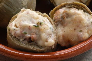 Carciofi ripieni con ricotta e grana - Contorni - Cucina