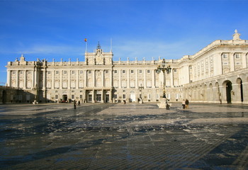 Fototapeta na wymiar Palazzo reale di Madrid