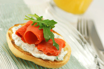 Bagel mit Lachs [3]