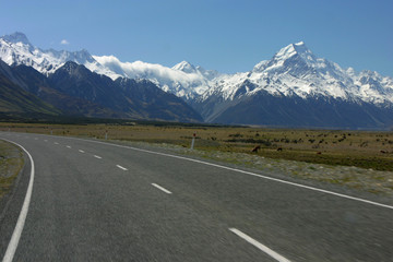 Fototapeta premium Route vers Mont Cook