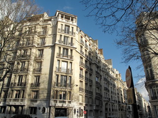 Rue de Paris, Ciel bleu.