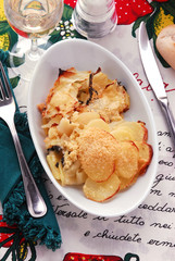 Verze , patate , latteria stravecchio al forno - Contorni