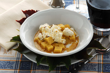 Polenta condita con la ricotta - Contorni