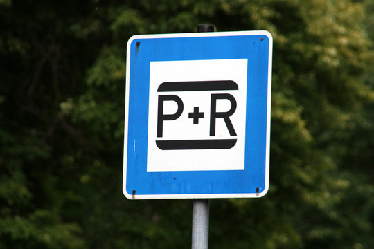 P + R