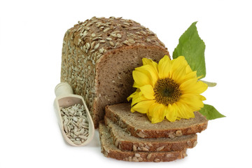 Mehrkornbrot mit Sonnenblumenkernen