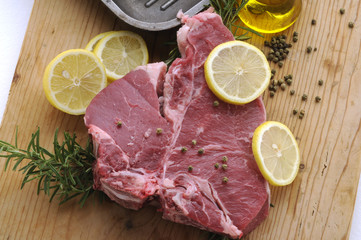 Bistecca alla fiorentina cruda - Secondi della Toscana