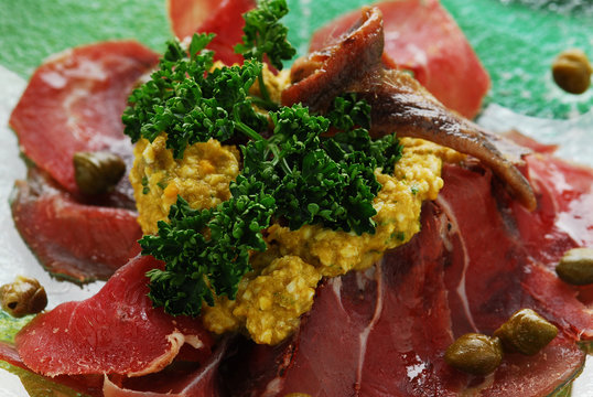 Bresaola in salsa d acciughe - Antipasti della Lombardia