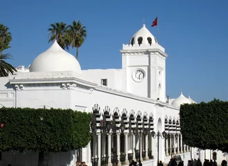 Gordijnen batiment officiel en tunisie © Lotharingia