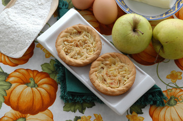 Crostata di mele e amaretti - Dolci - Trentino Alto Adige
