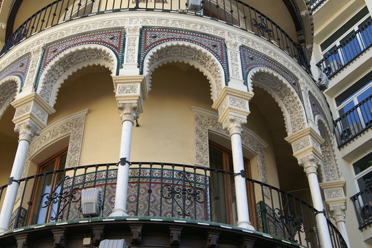 R&eacute;sidence s&eacute;villaine